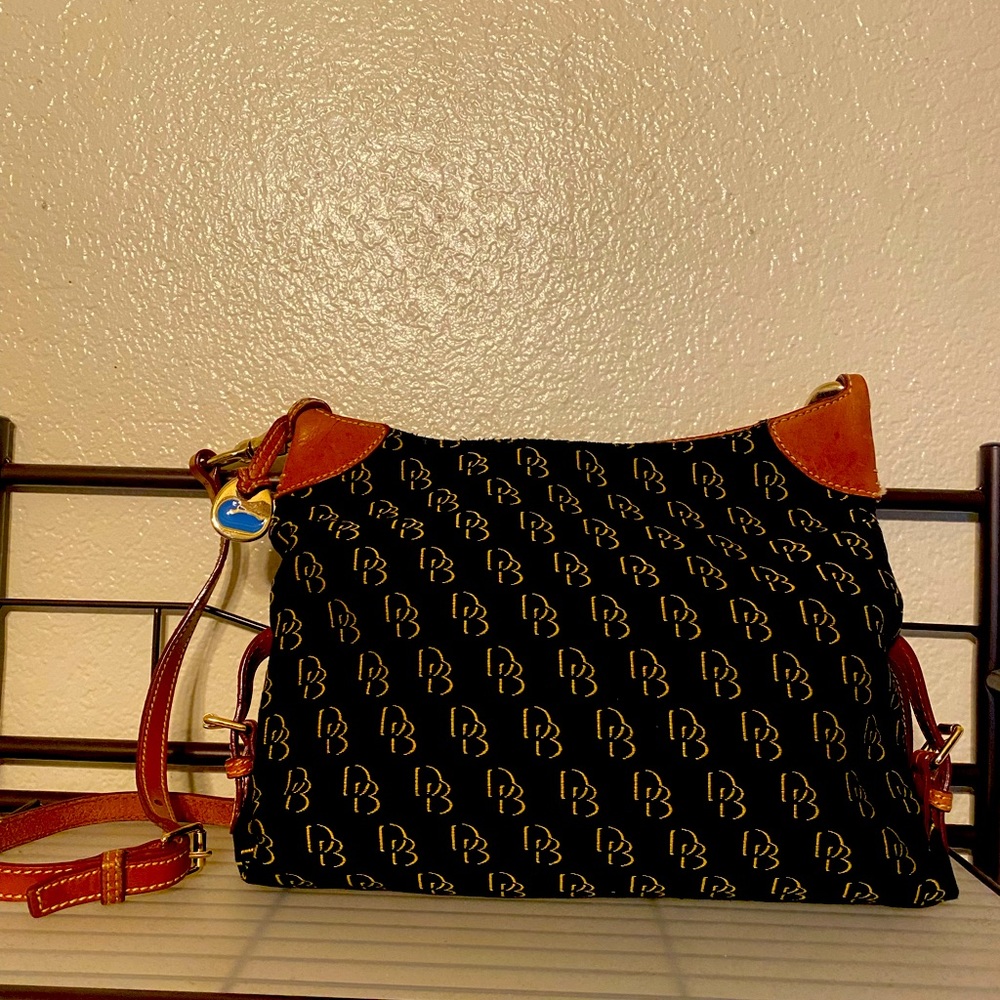 Dooney and Bourke Black Sig Crossbody